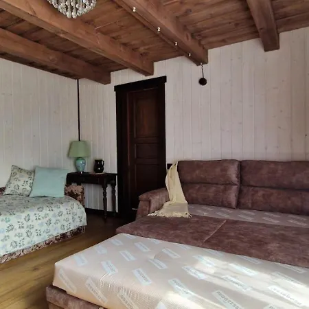 בית נופש M, 85 Meters To The With Large Garden *